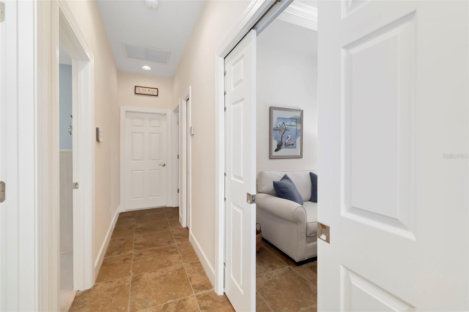 292 Capulet Dr Property Photo 40