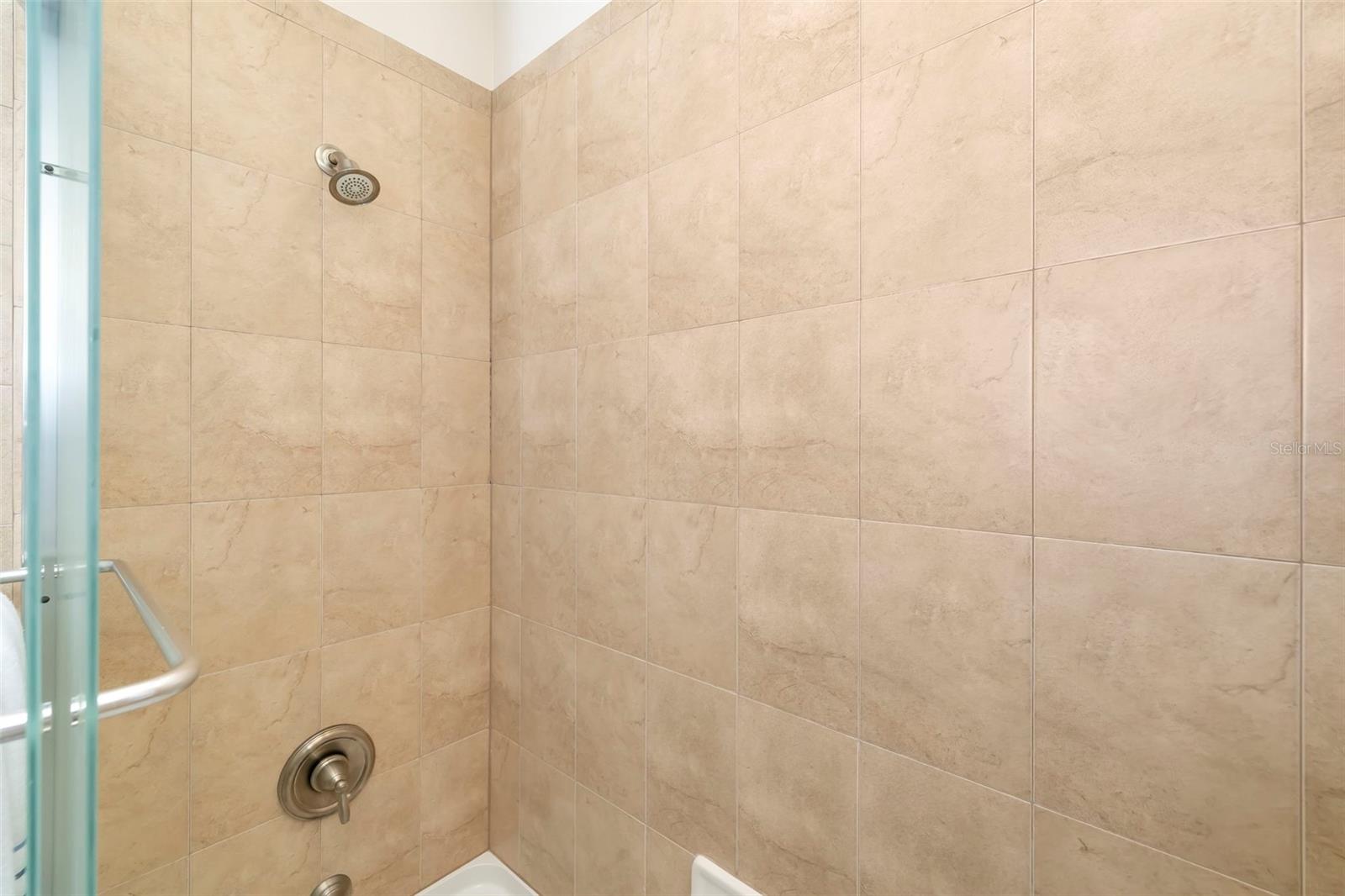 292 Capulet Dr Property Photo 44