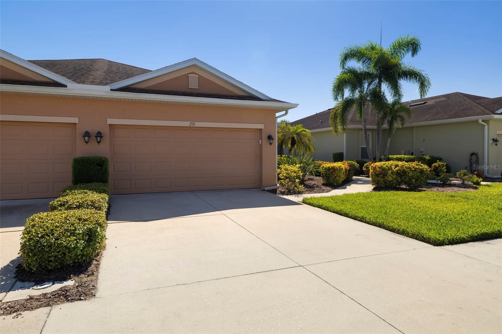292 Capulet Dr Property Photo 53