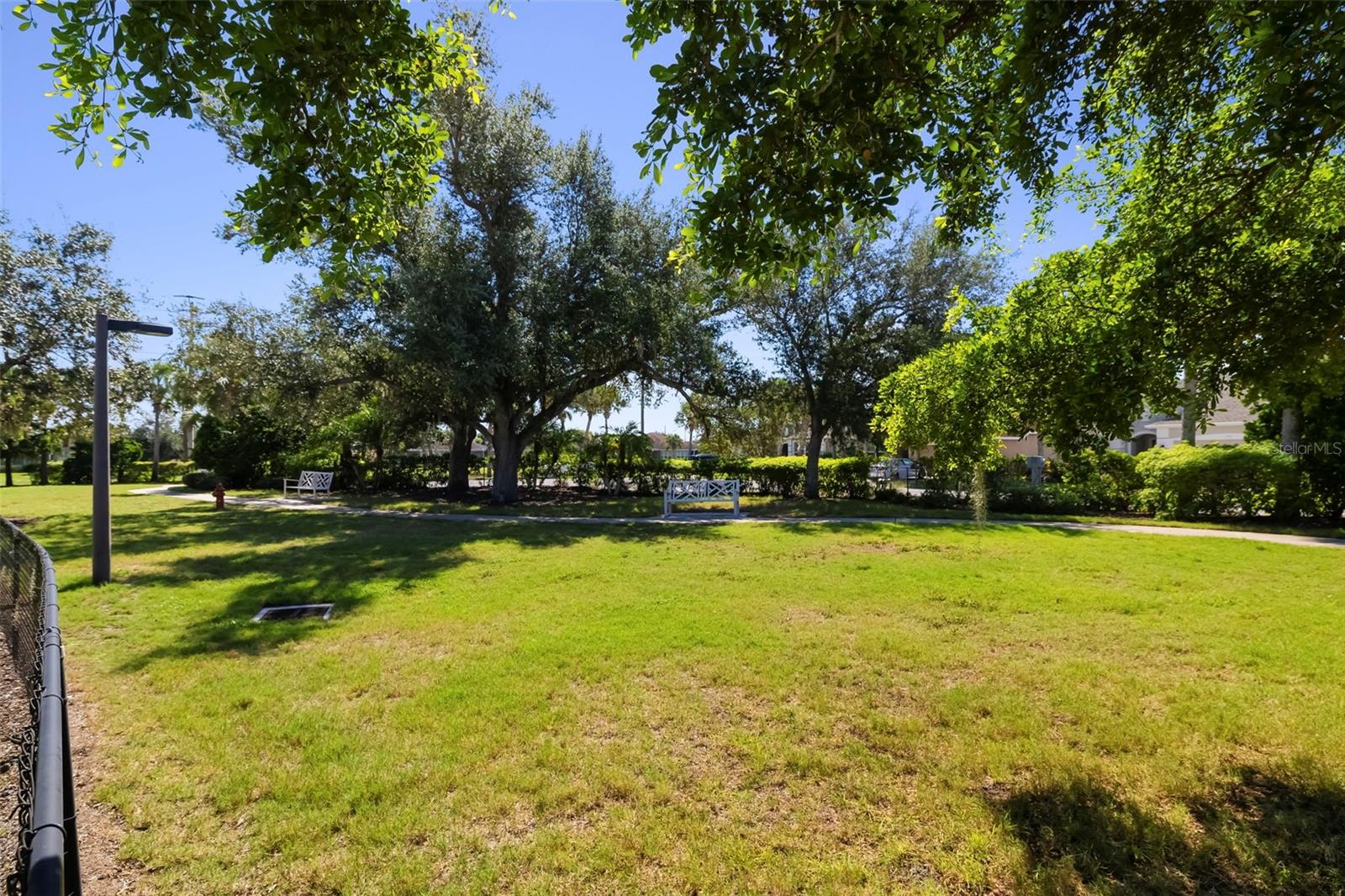 292 Capulet Dr Property Photo 63