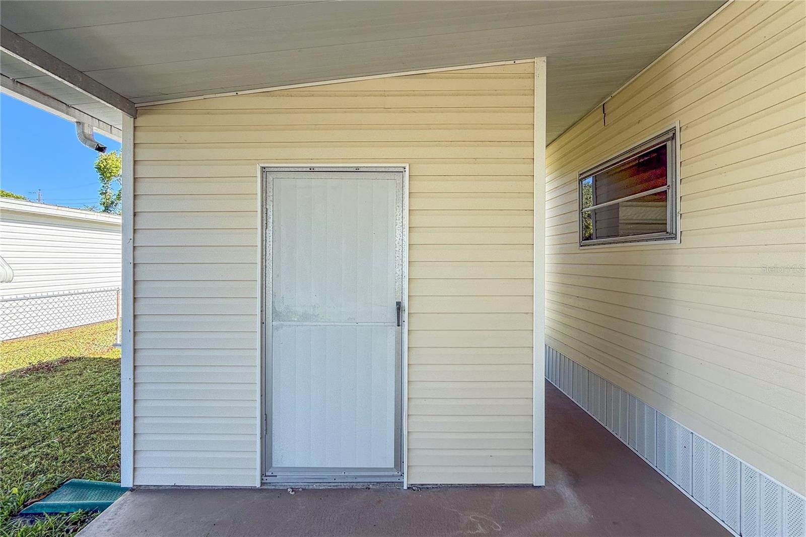 6609 New Jersey St Property Photo 12