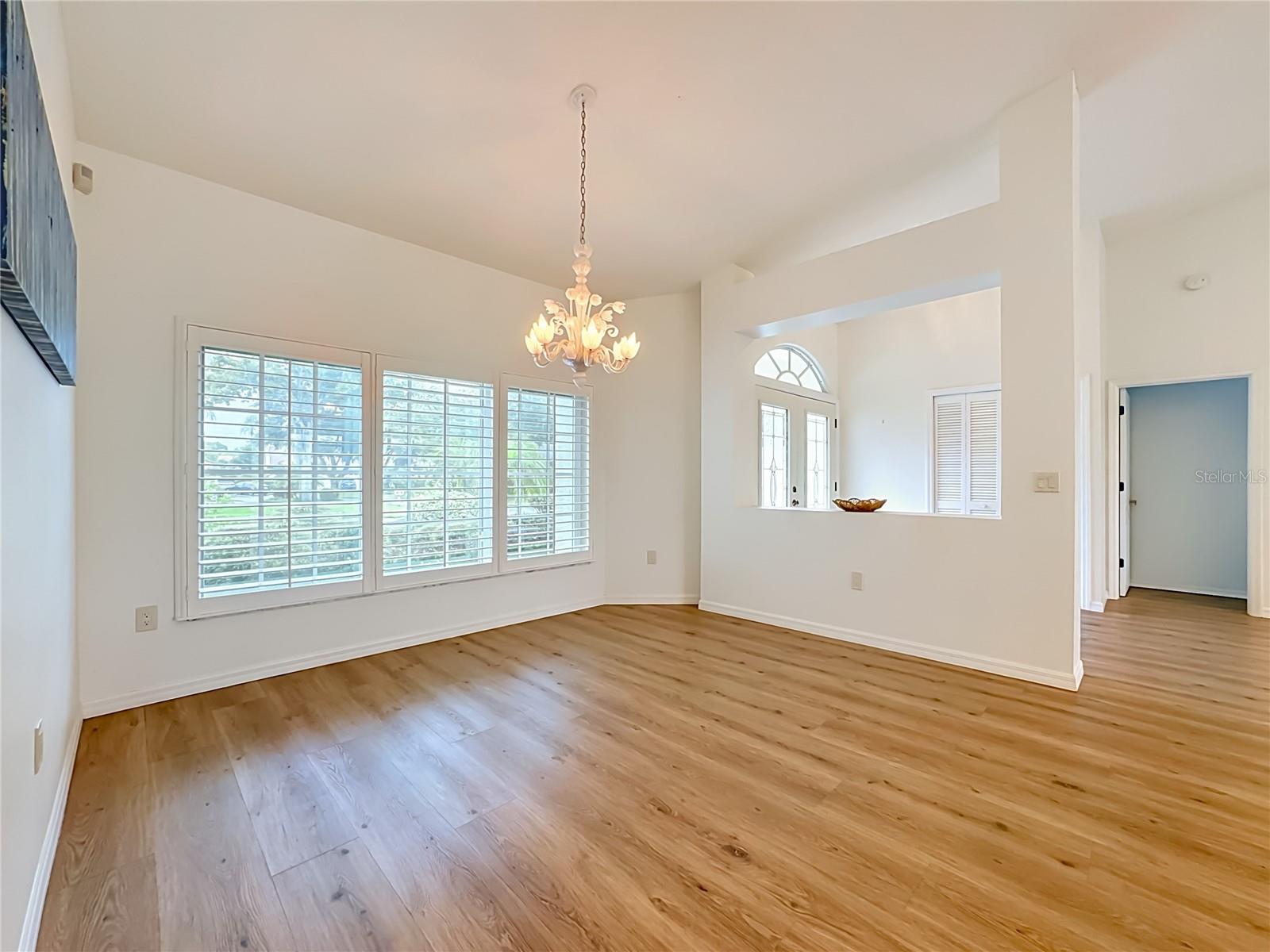 4415 Highland Oaks Cir Property Photo 7