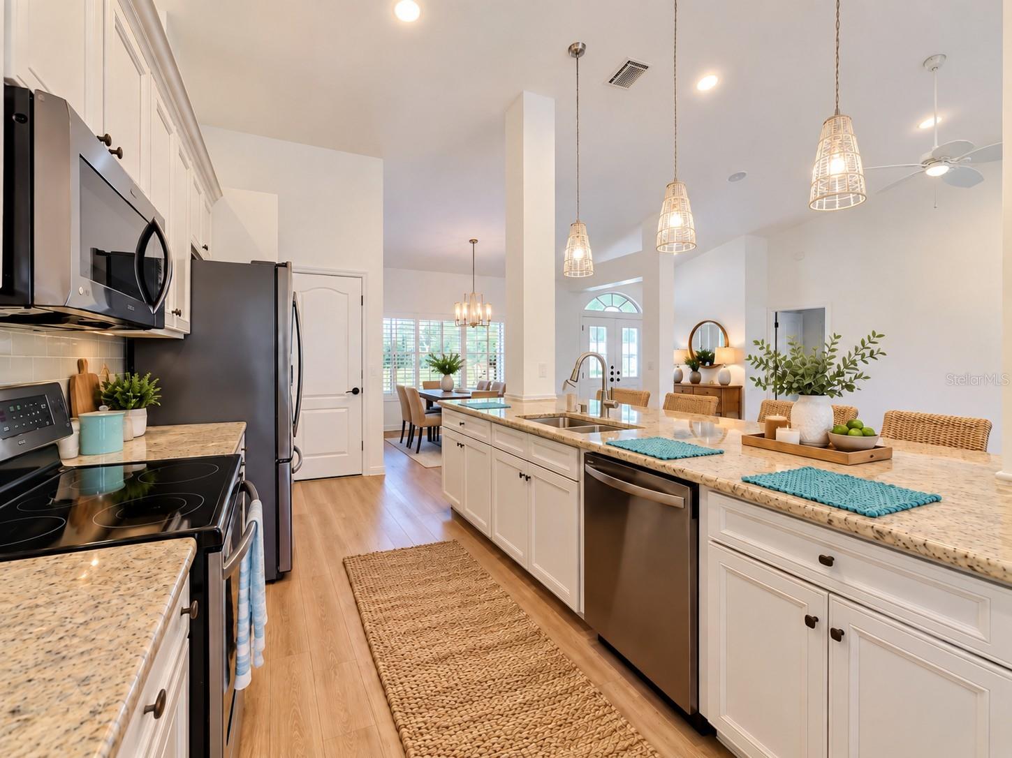 4415 Highland Oaks Cir Property Photo 18
