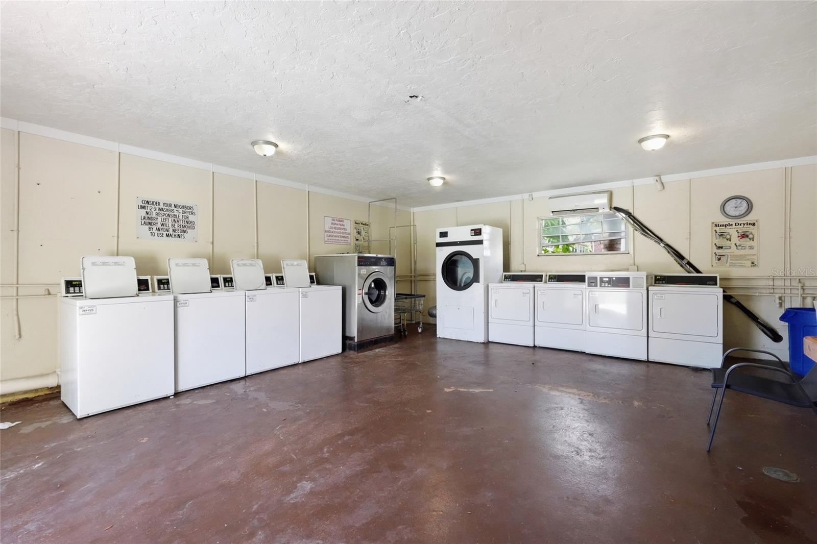 4507 9th St W #i8 Property Photo 60