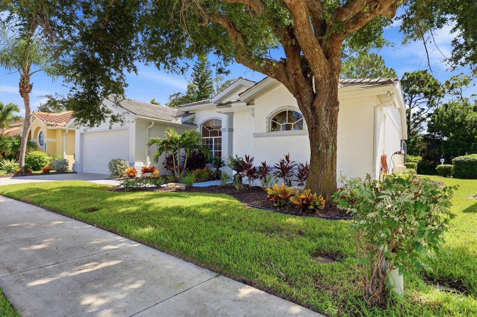 8857 Havenridge Dr Property Photo 4