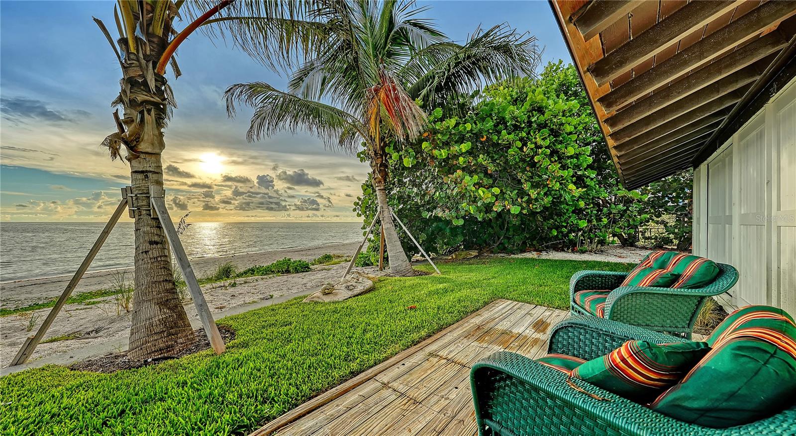 2417 Casey Key Rd Property Photo 1