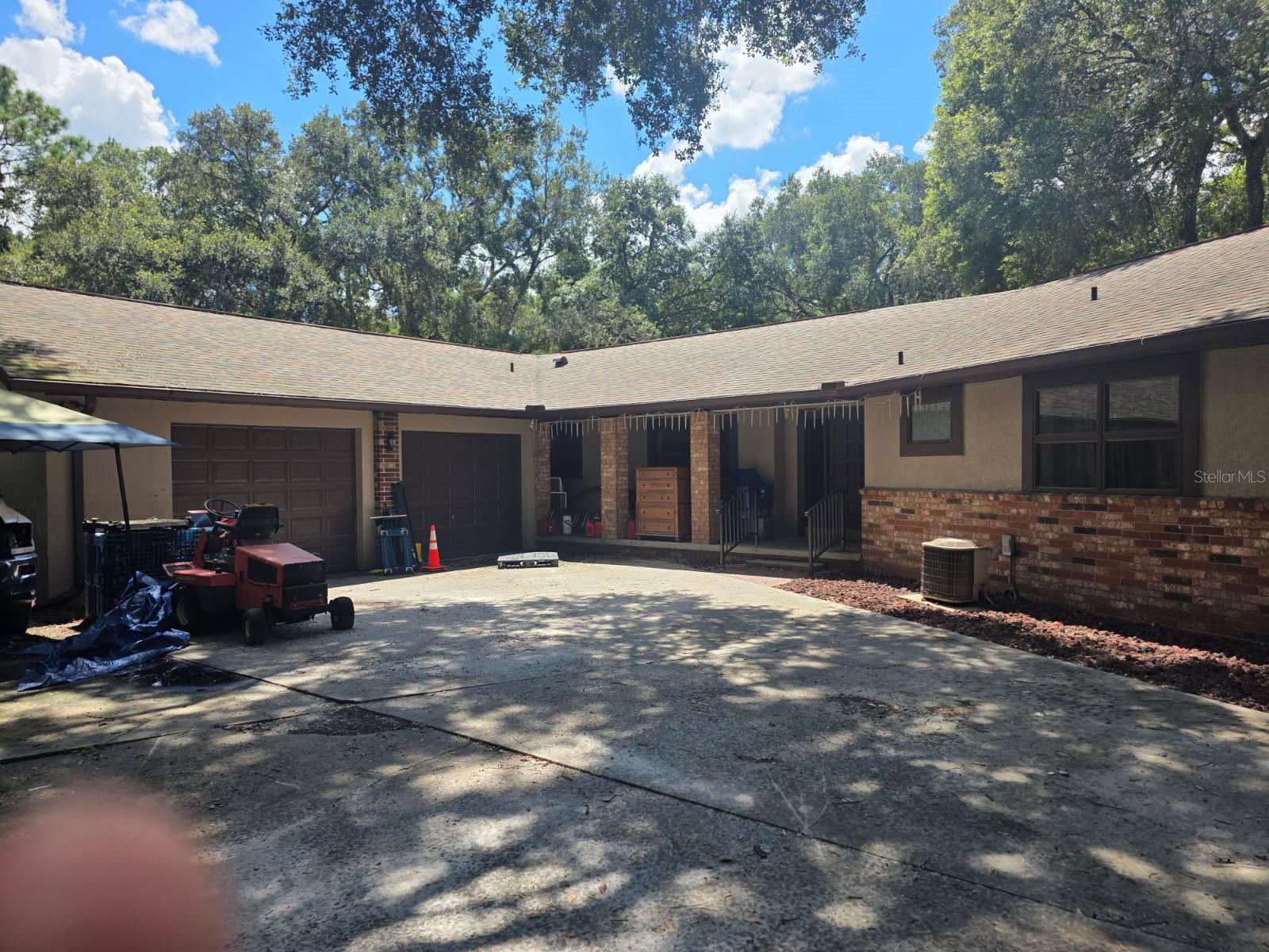 10576 S Us Highway 301 Property Photo 1