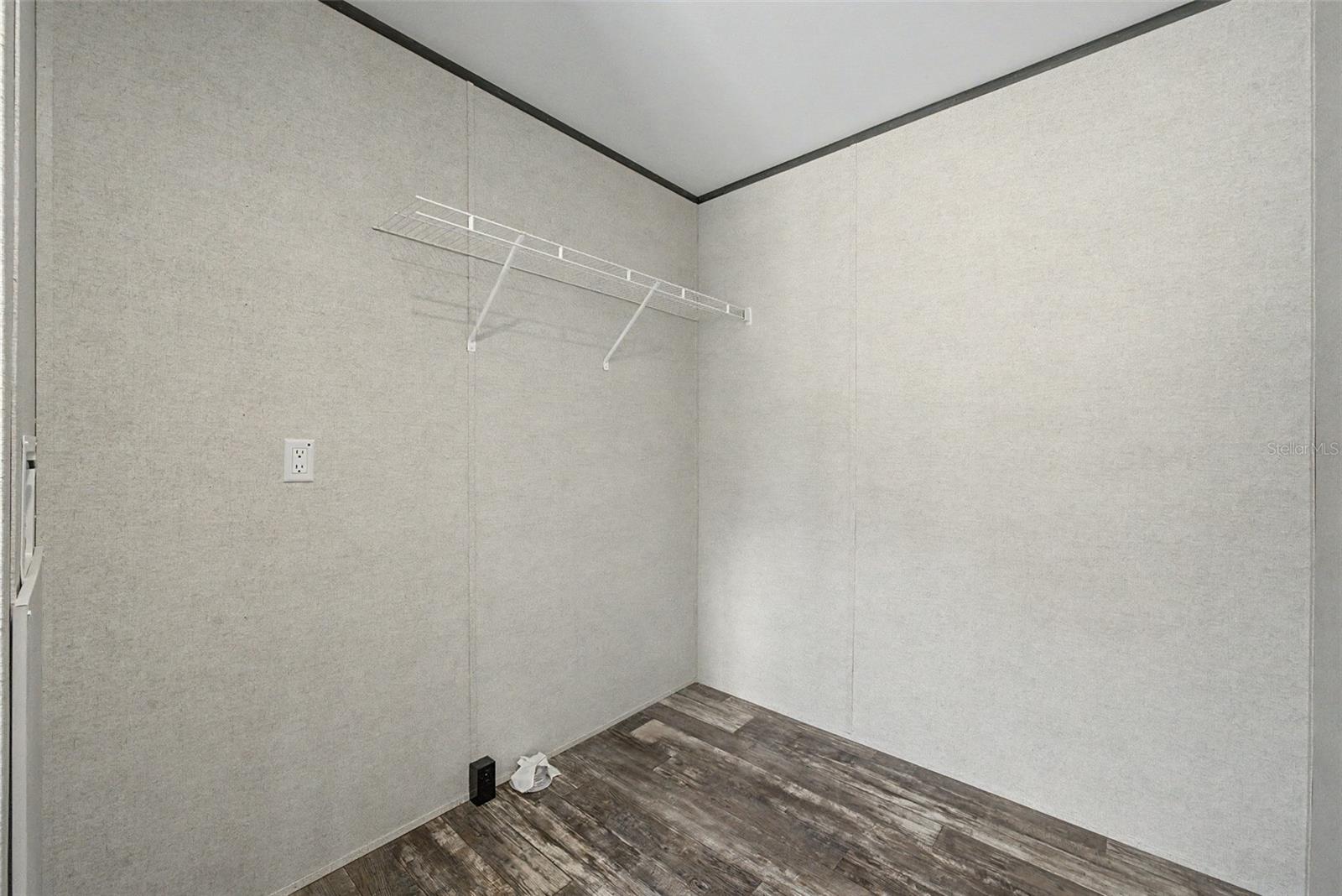 762 Sally Pl Property Photo 34