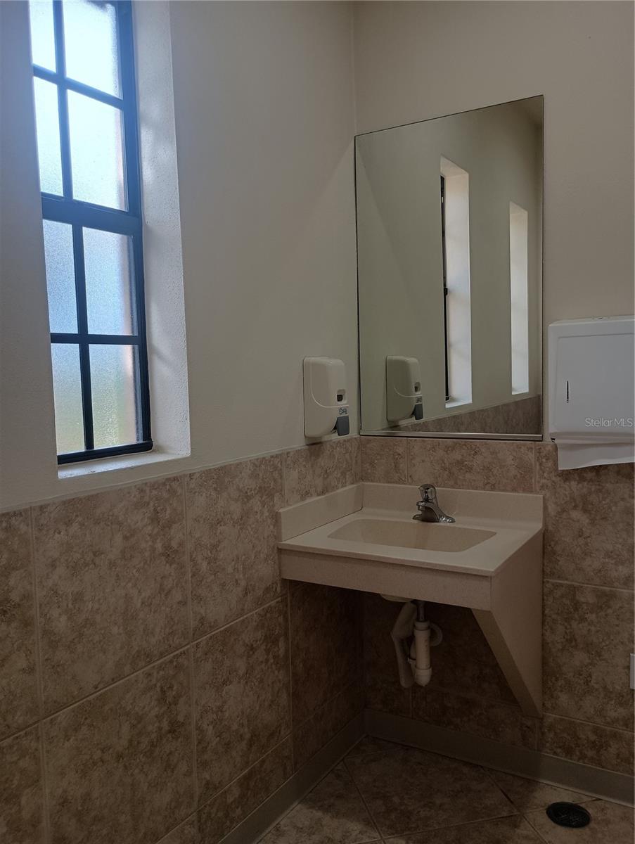 1328 Thornapple Dr Property Photo 39