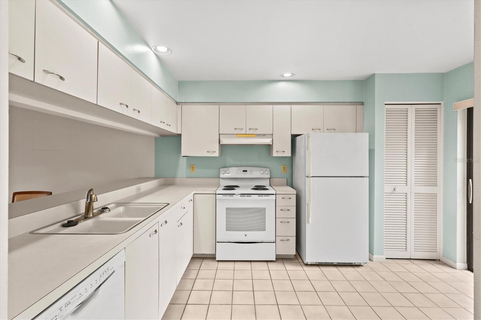 3118 Windrush Bourne #8 Property Photo 13