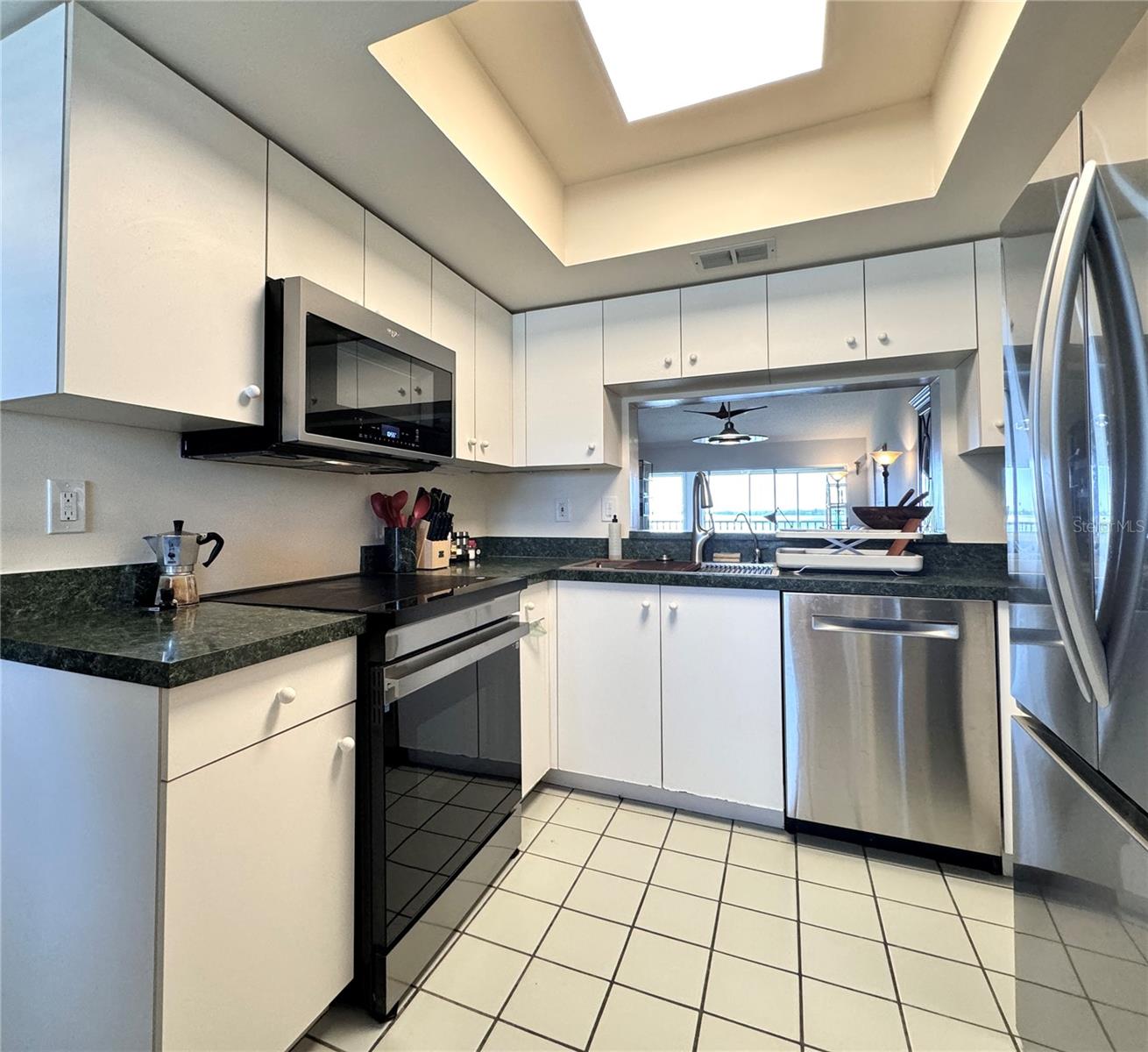 1155 Edgewater Cir #28 Property Photo 6