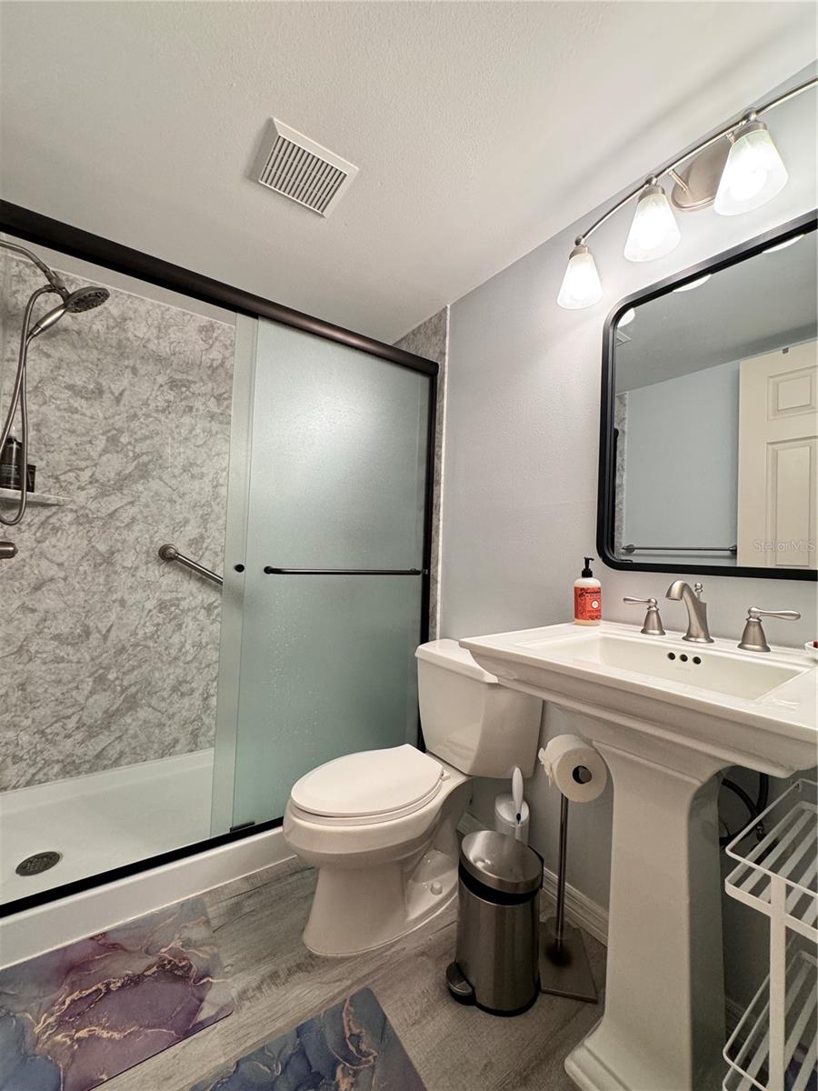 1155 Edgewater Cir #28 Property Photo 27