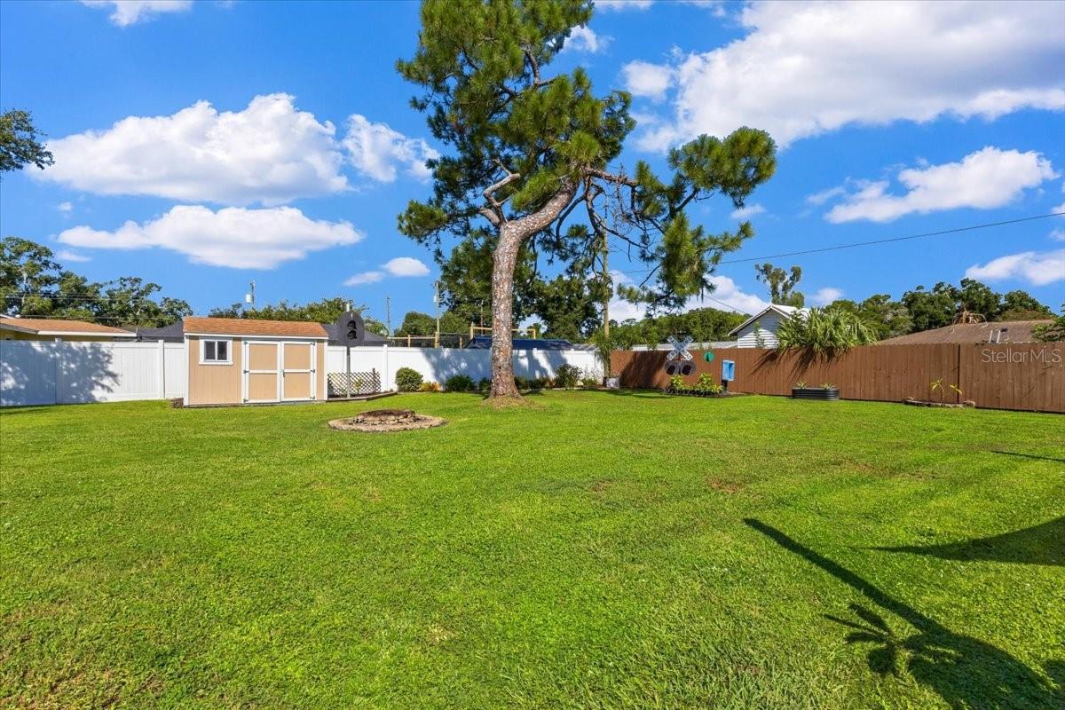 5715 29th Avenue Dr E Property Photo 18