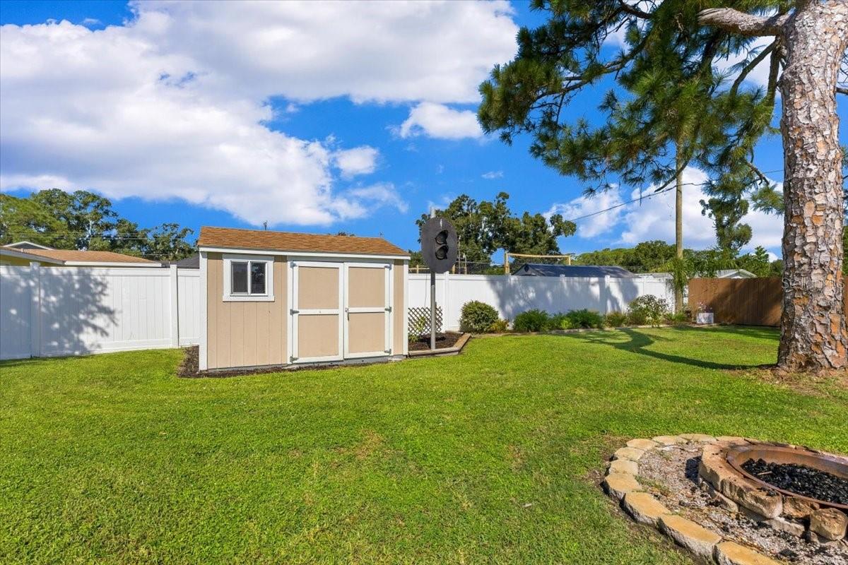 5715 29th Avenue Dr E Property Photo 20