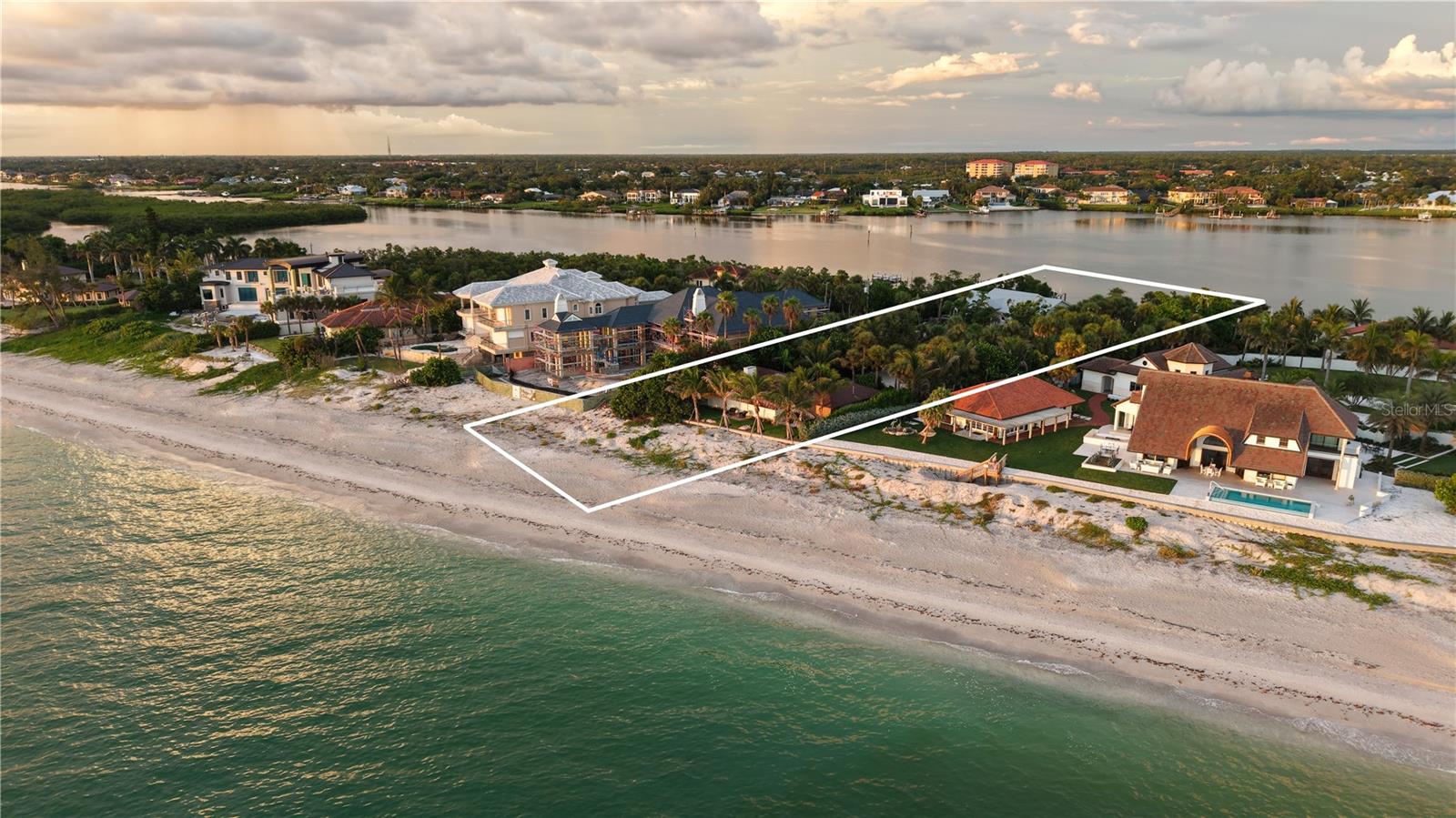 2417 Casey Key Rd Property Photo 1