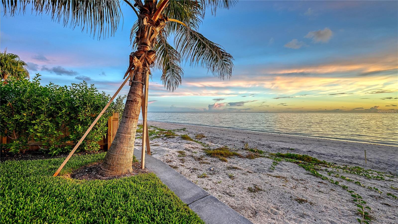 2417 Casey Key Rd Property Photo 8
