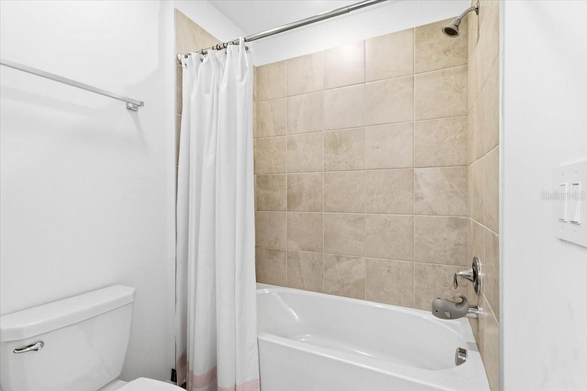 5026 Saratoga Springs Run Property Photo 54