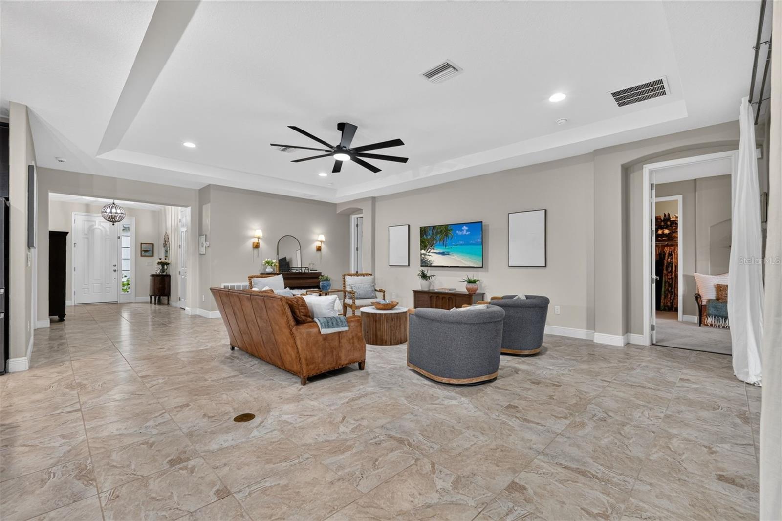 17111 2nd Ave E Property Photo 5