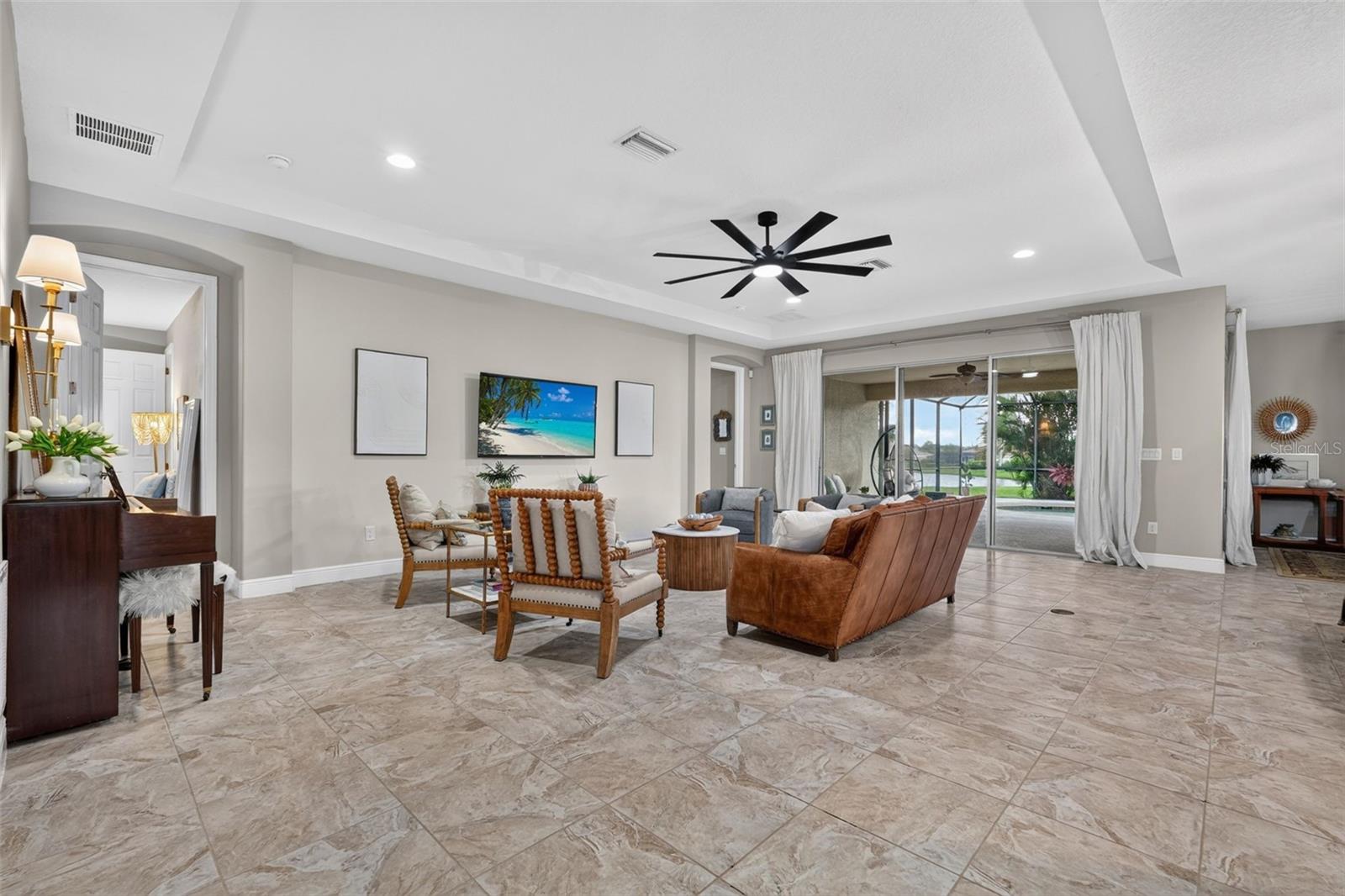 17111 2nd Ave E Property Photo 6