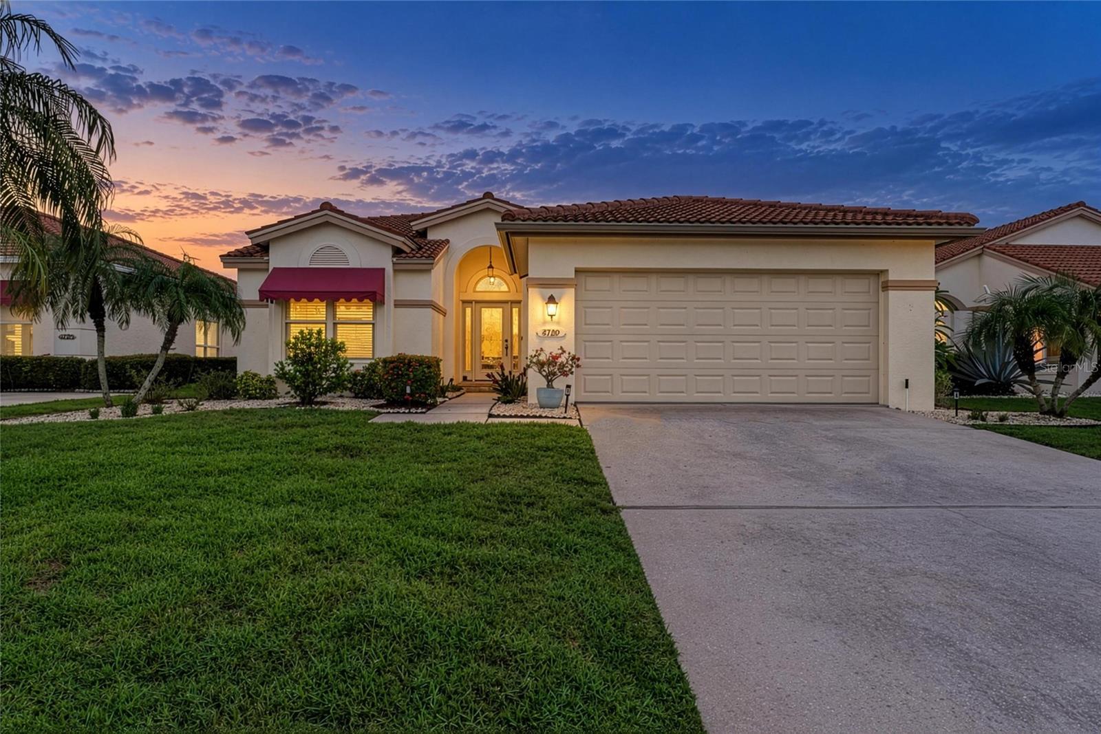 4729 PERIDIA BLVD E Property Photo 1
