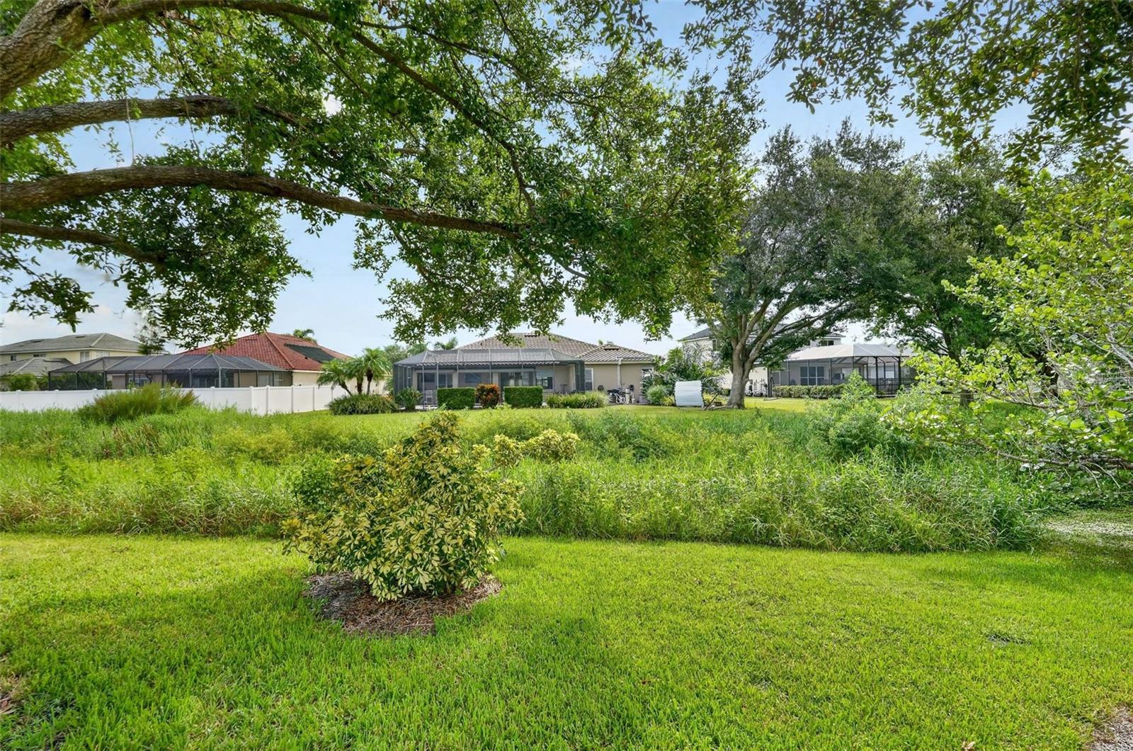 1322 Western Pine Cir Property Photo 40