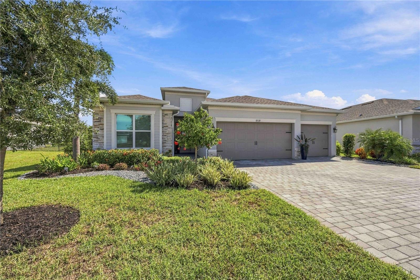 8518 Saint Kitts Cir Property Photo 1