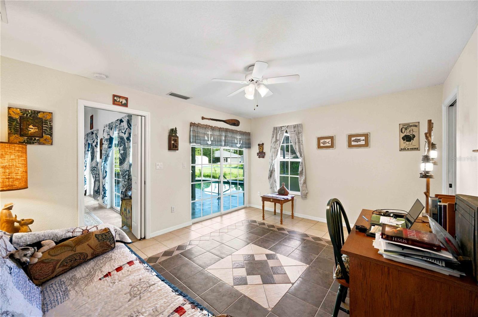 3907 Alwood St Property Photo 11