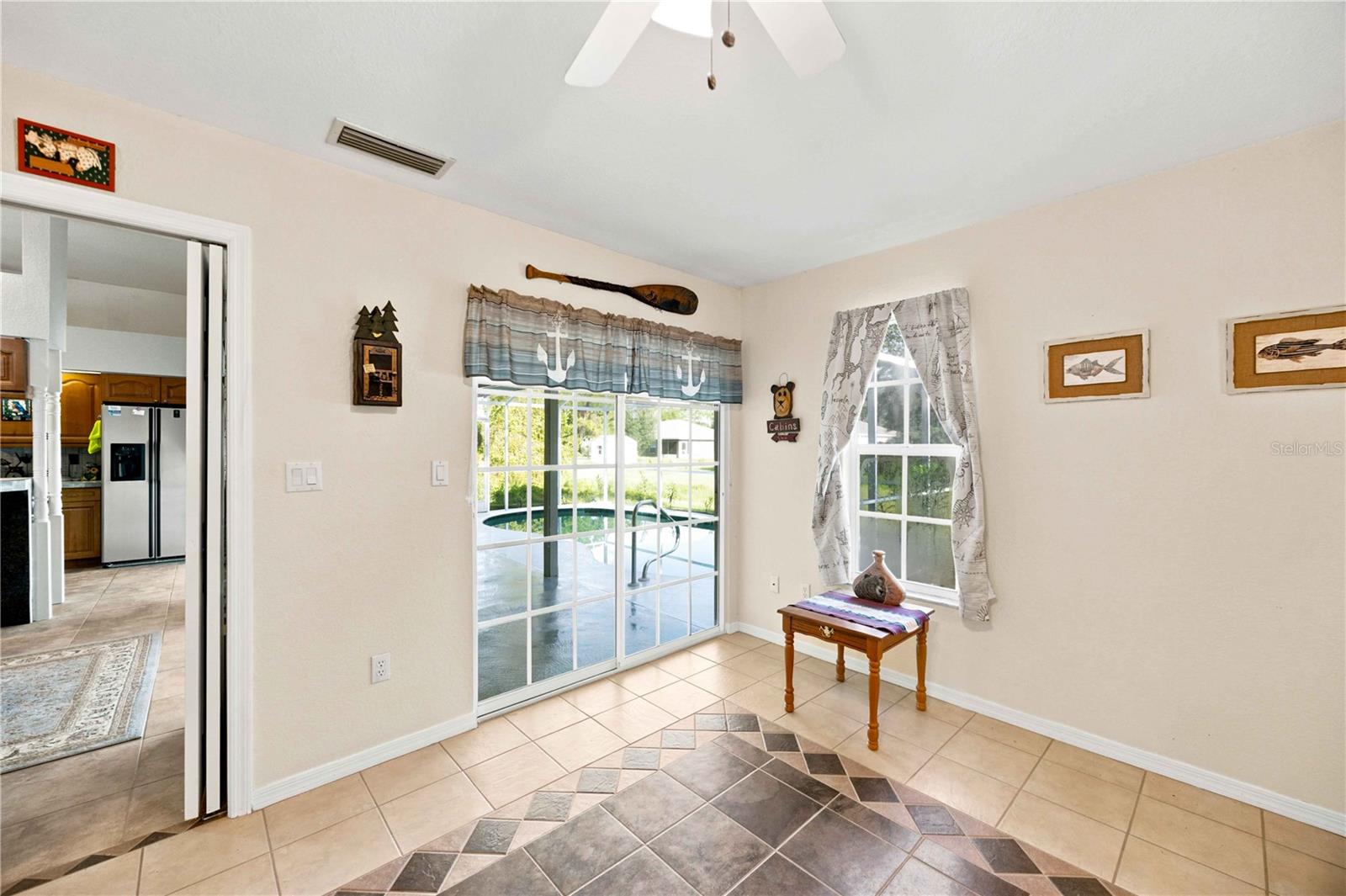 3907 Alwood St Property Photo 12
