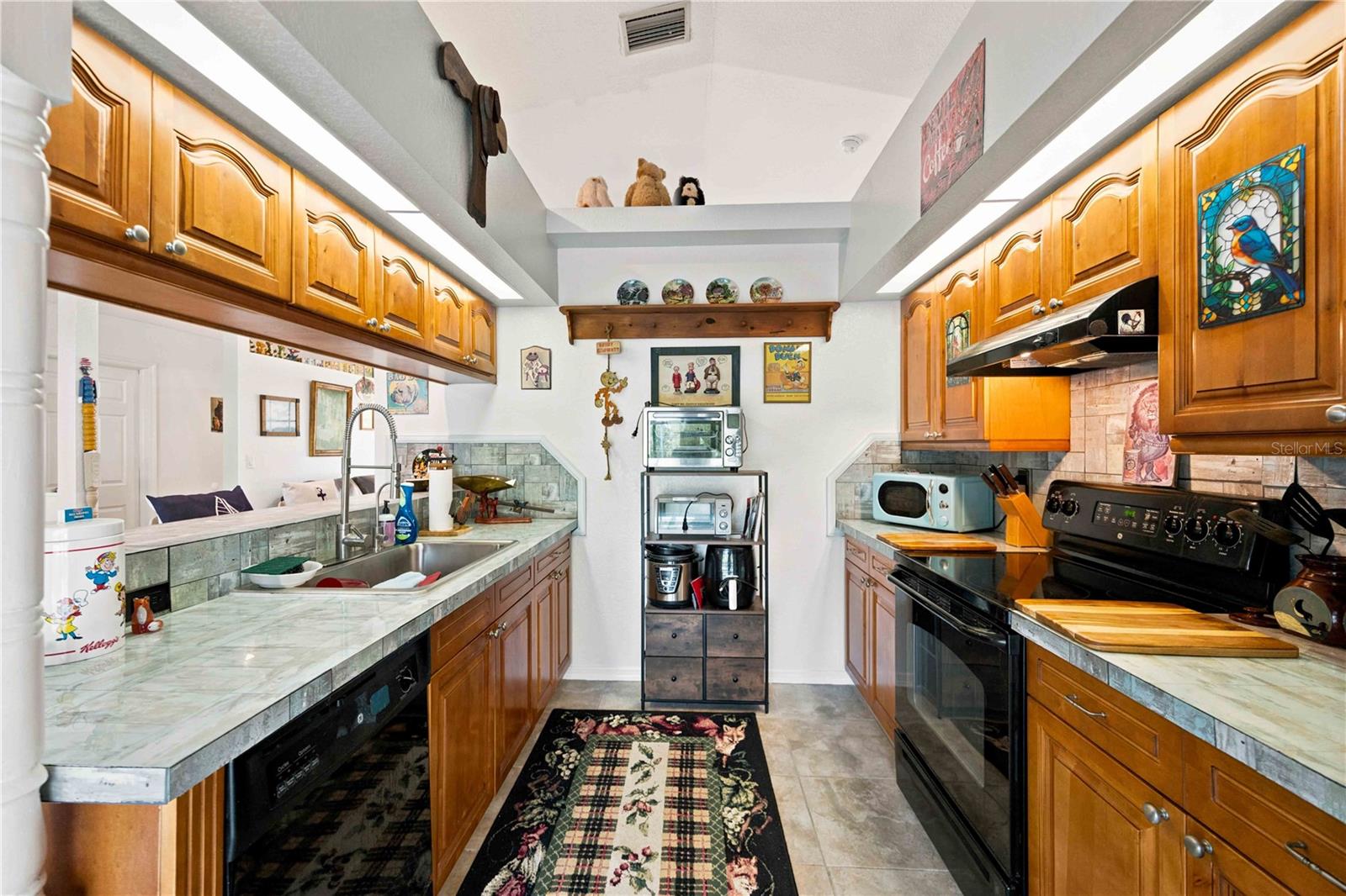 3907 Alwood St Property Photo 19