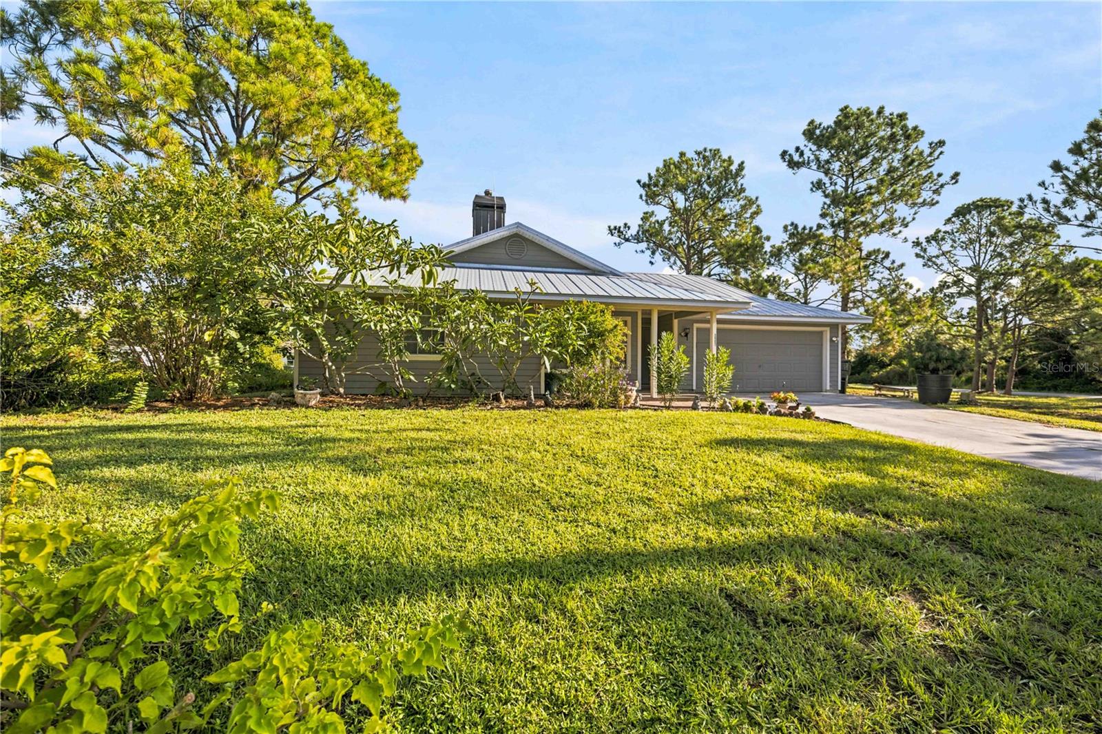 3907 Alwood St Property Photo 60
