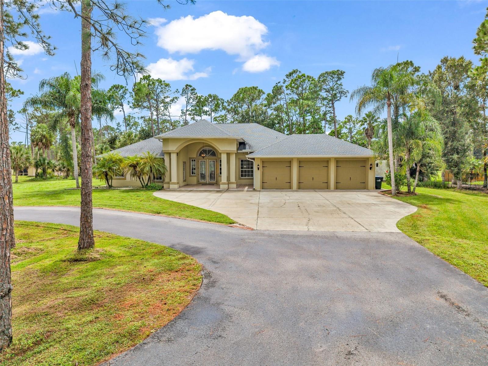 3605 Tropicaire Blvd Property Photo