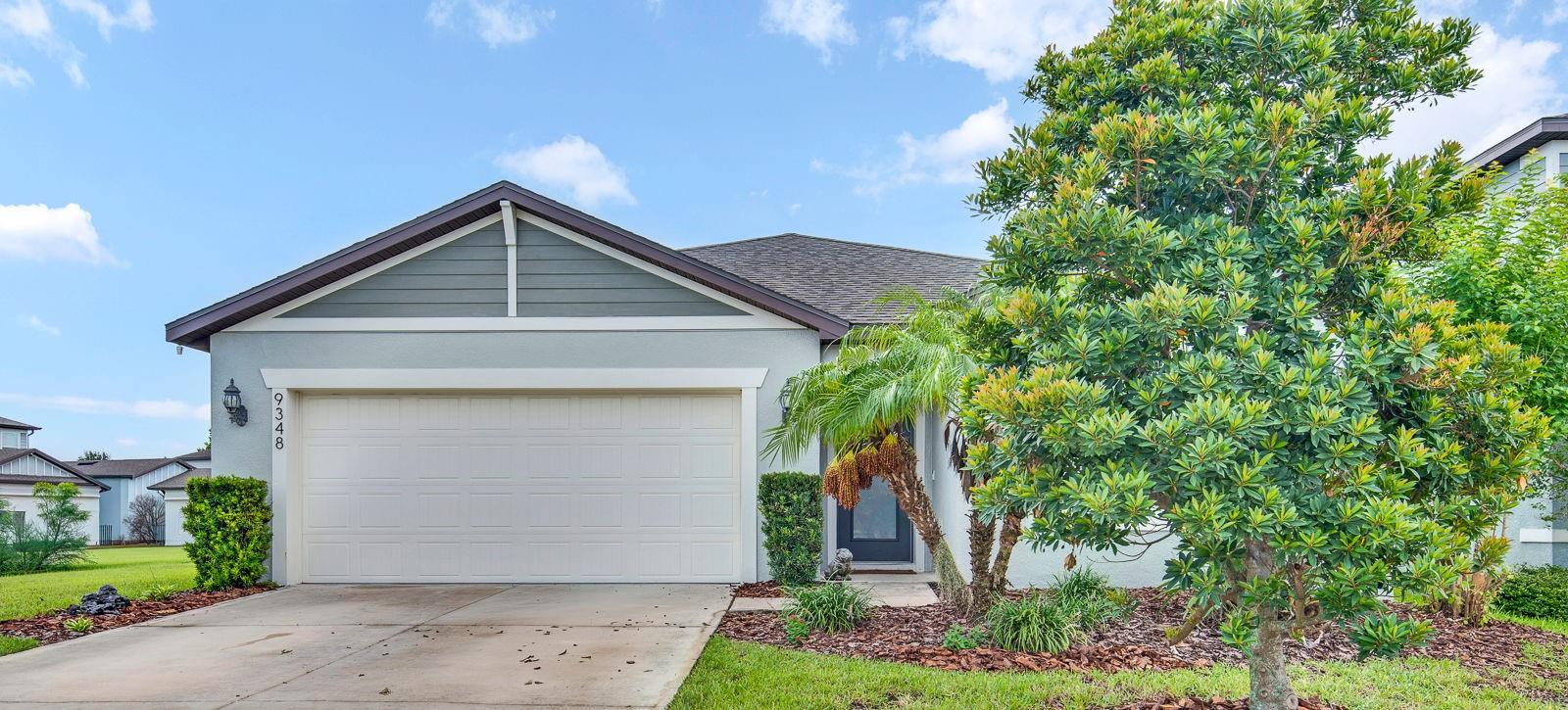 9348 Royal River Cir Property Photo 1