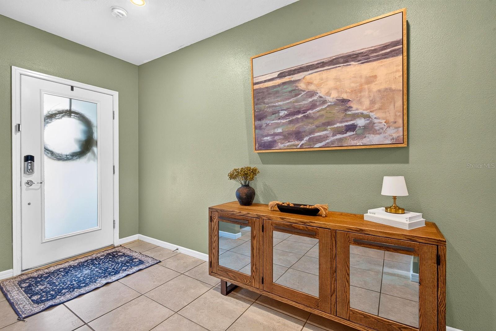 9348 Royal River Cir Property Photo 5