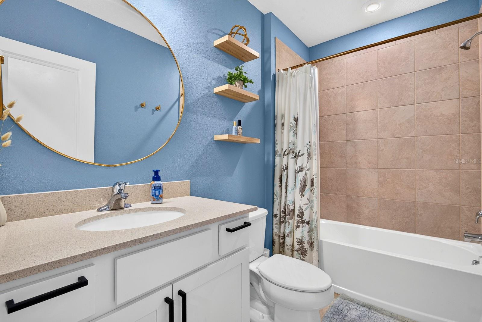 9348 Royal River Cir Property Photo 9
