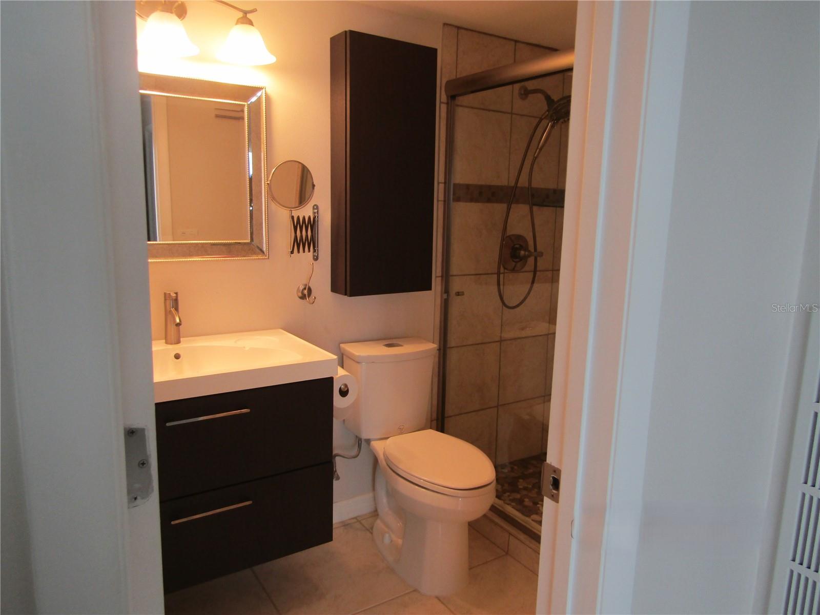 7304 W Country Club Dr N #115 Property Photo 4