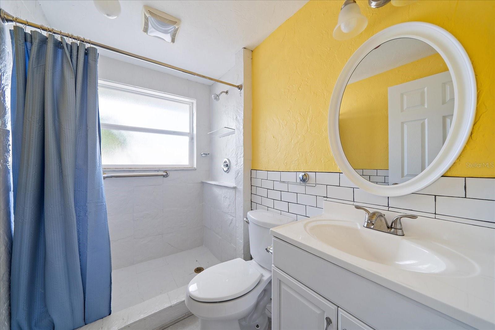 2535 Bee Ridge Rd Property Photo 12