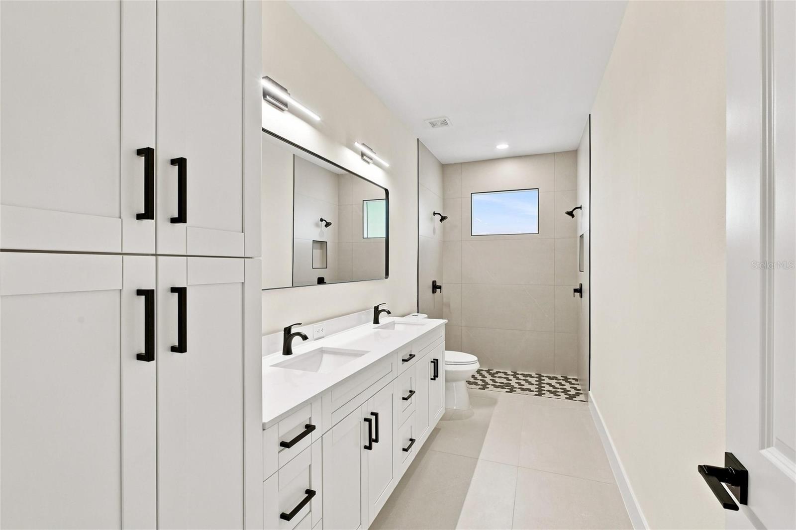1912 Hagerick Ln Property Photo 11