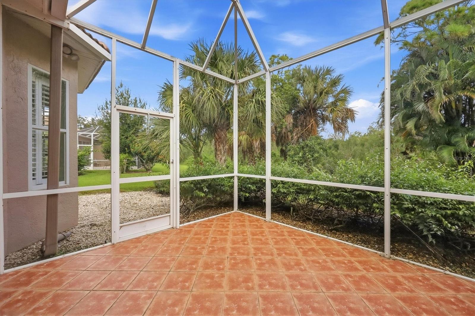 9413 Forest Hills Cir Property Photo 37