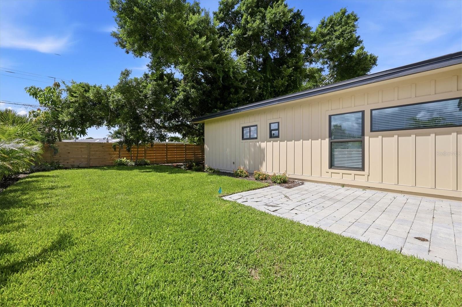 1706 Livingstone St Property Photo 18
