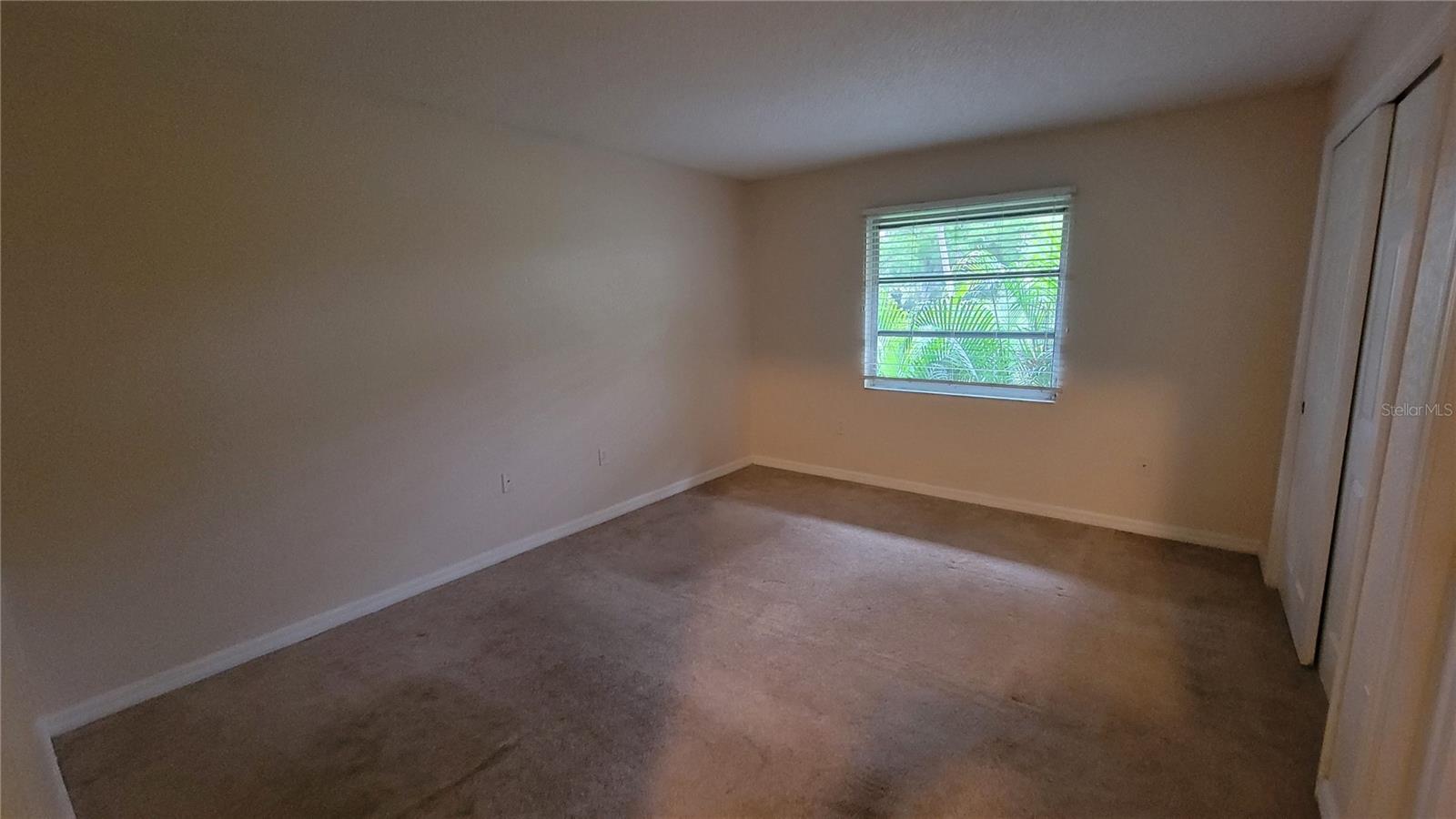 960 Lacosta Cir #2 Property Photo 8