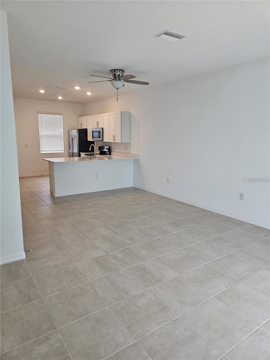 8520 Daybreak St Property Photo 2