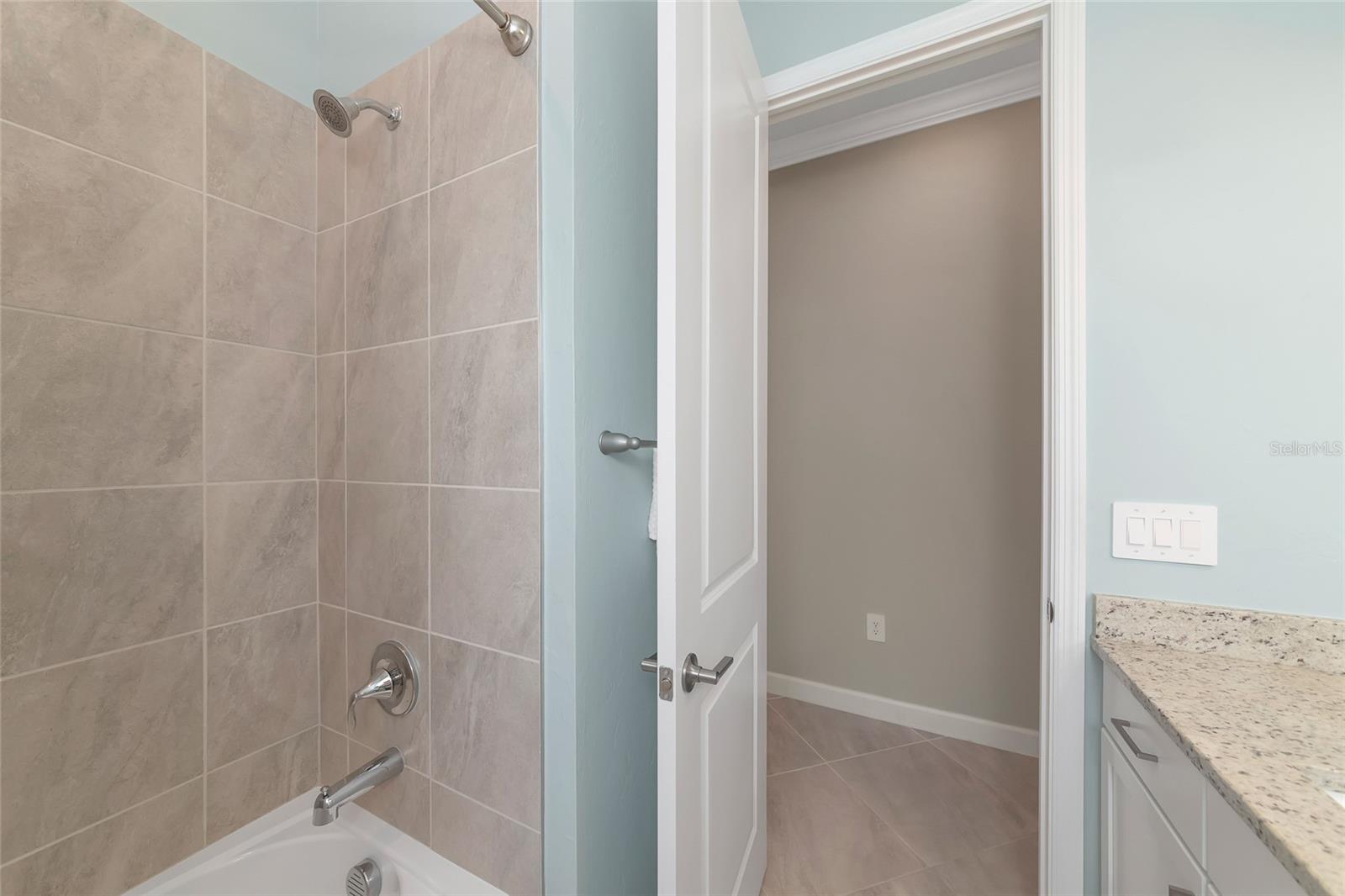 16203 Tradewind Ter Property Photo 26