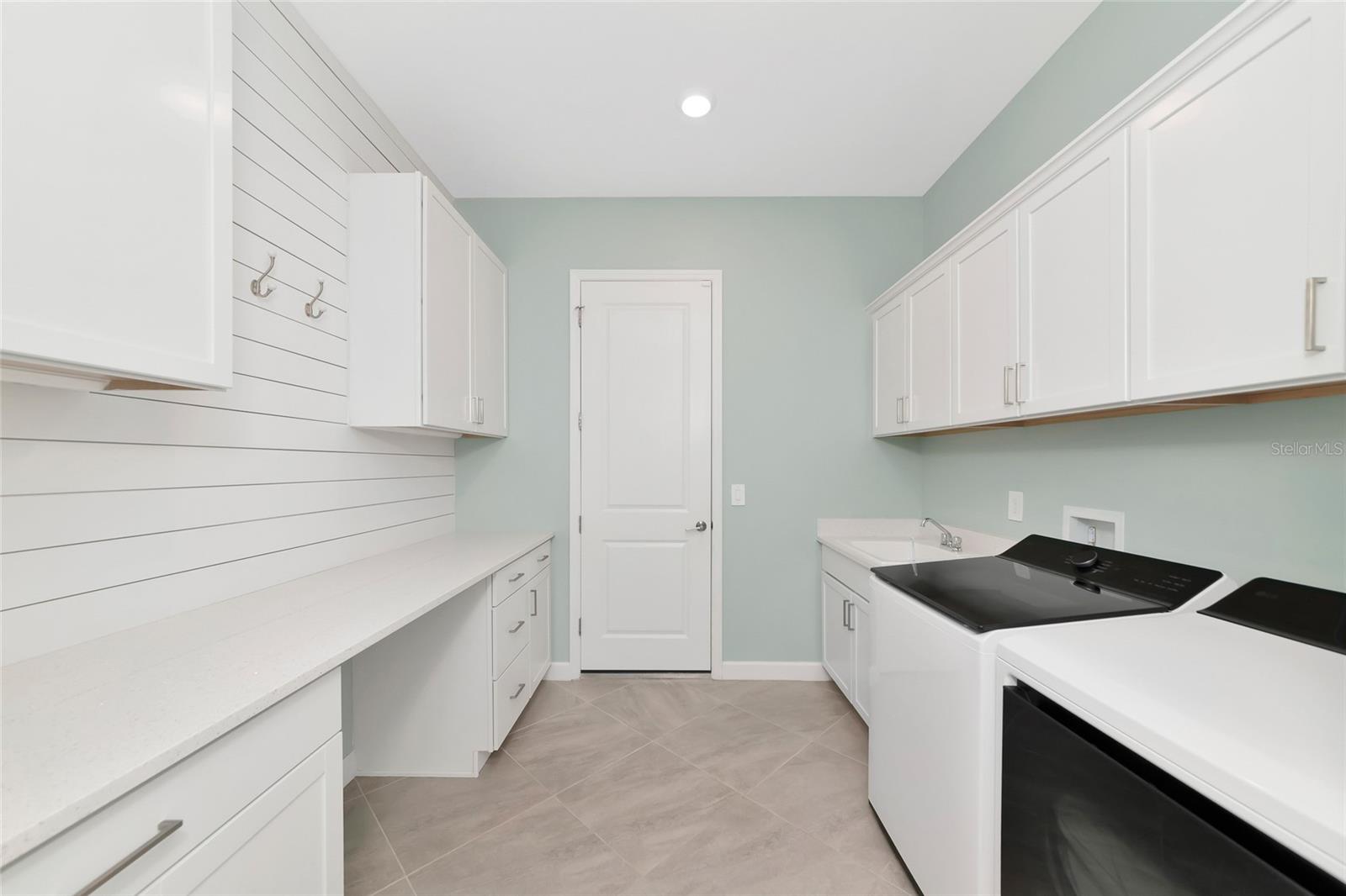 16203 Tradewind Ter Property Photo 33