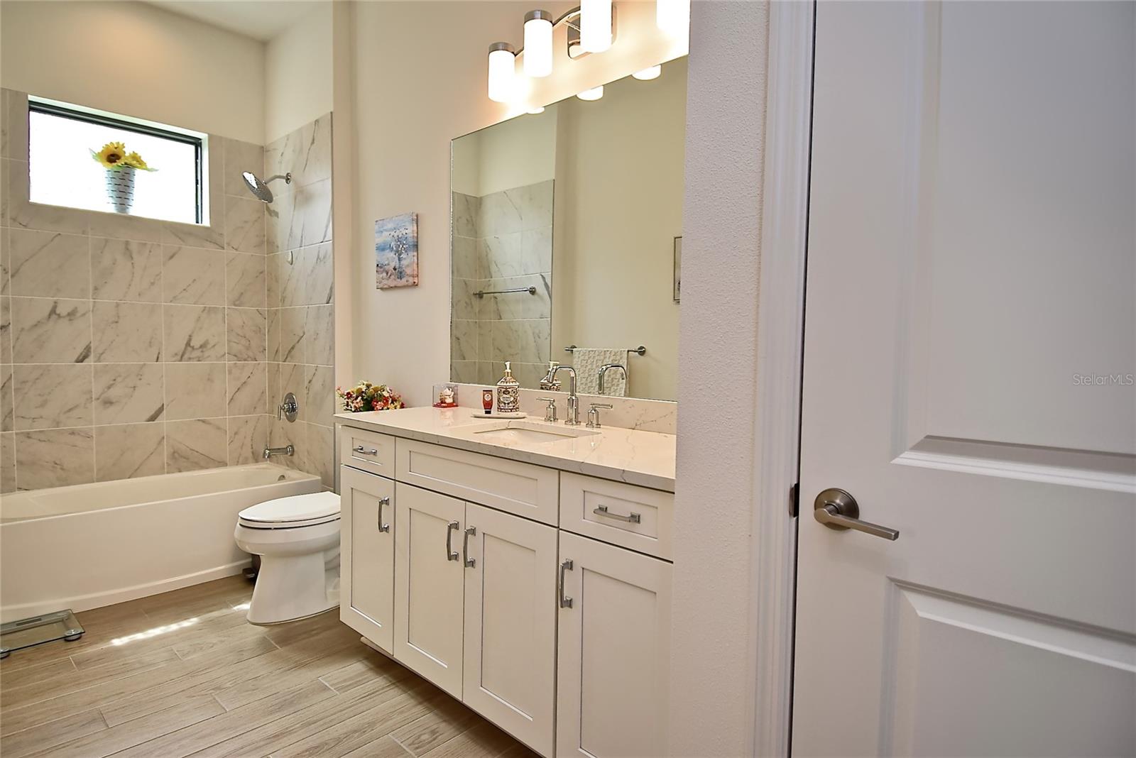 437 Alberata Way Property Photo 17