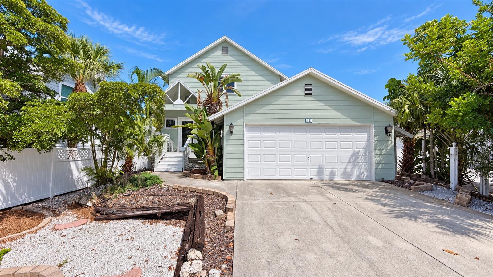5157 SANDY BEACH AVE Property Photo 1
