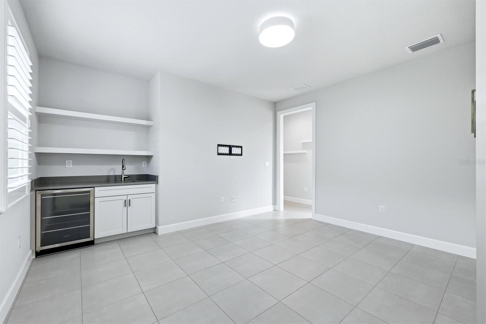 7717 Sandhill Lake Dr Property Photo 32