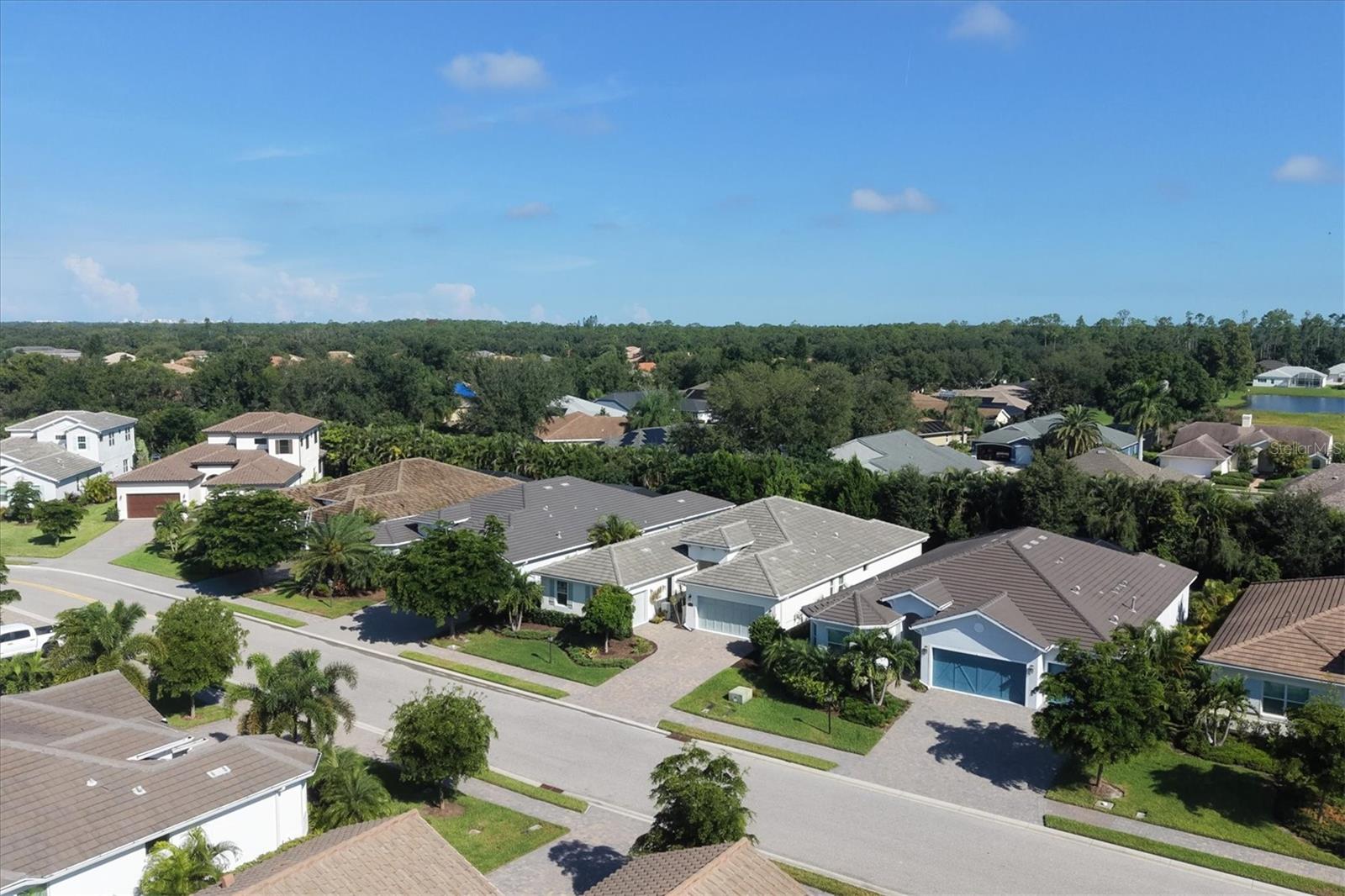 7717 Sandhill Lake Dr Property Photo 44