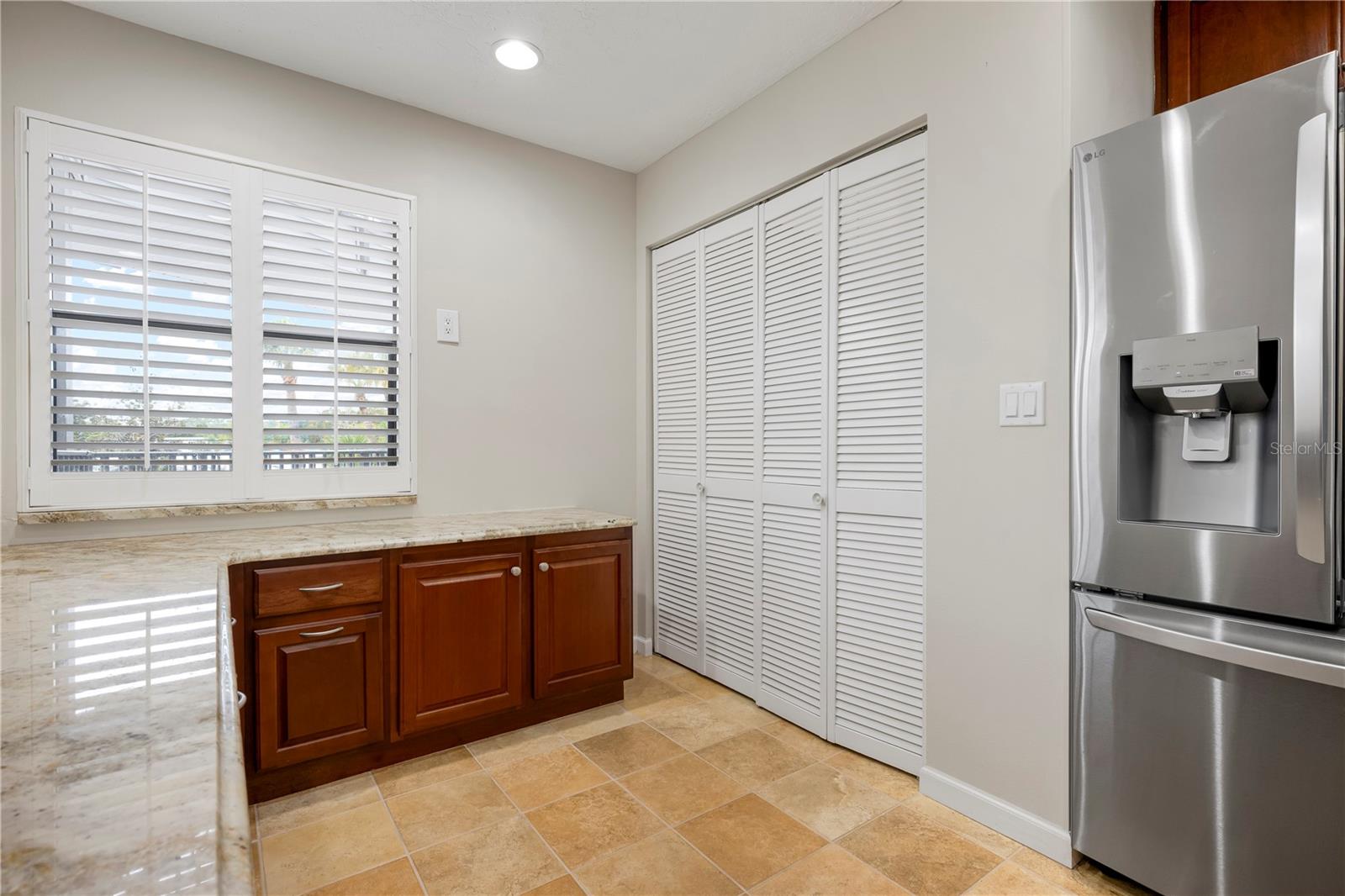 515 Leffingwell Ave #112 Property Photo 24