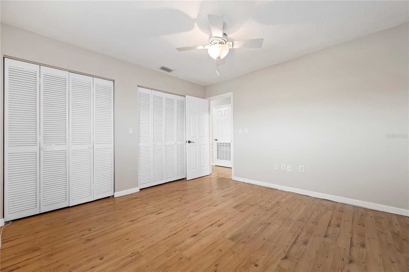515 Leffingwell Ave #112 Property Photo 32