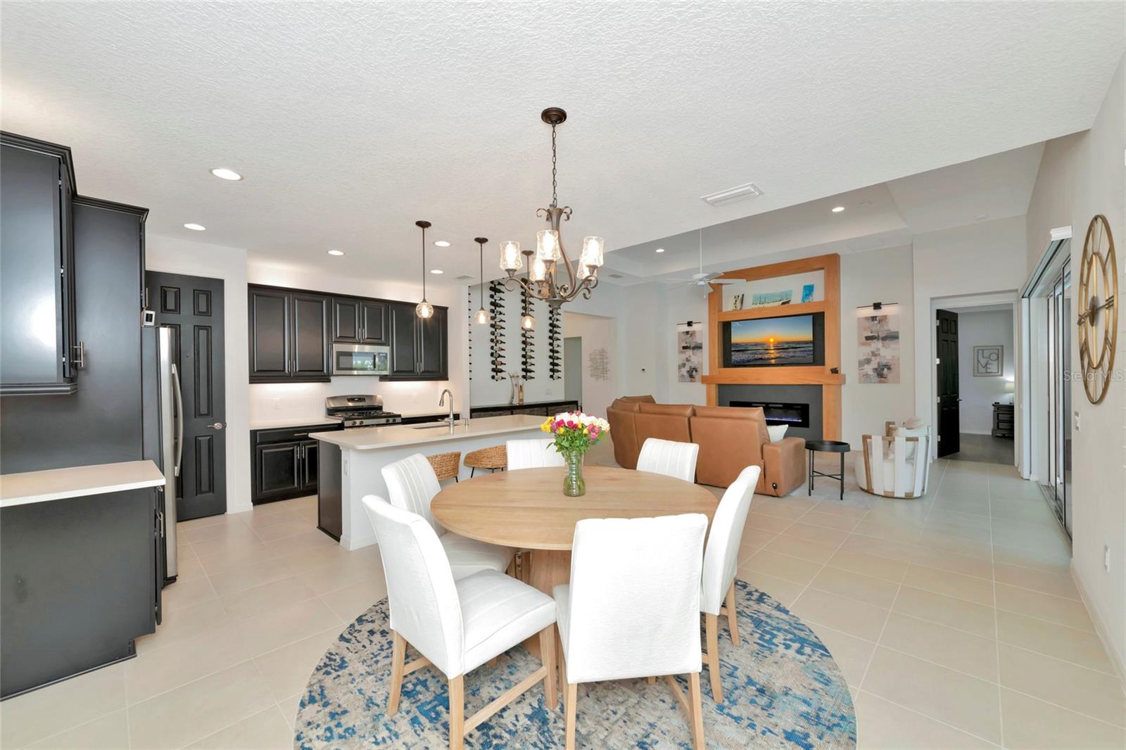 12105 Goldenrod Ave Property Photo 10